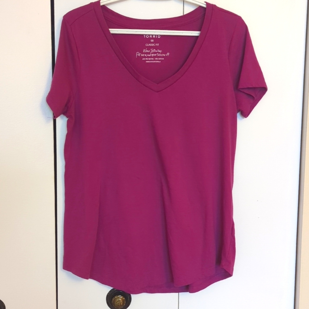 Fuschia v-neck Jersey Torrid girlfriend T